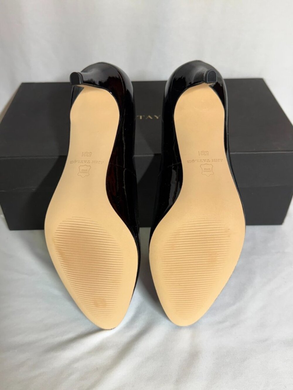 Ann Taylor Black Patent Perfect Pump - Picture 6 of 7